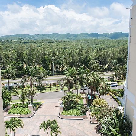 Palmyra Luxury Beach Condos Montego Bay Exterior photo