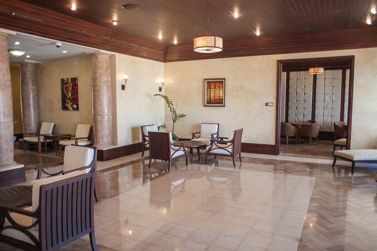 Palmyra Luxury Beach Condos Montego Bay Exterior photo