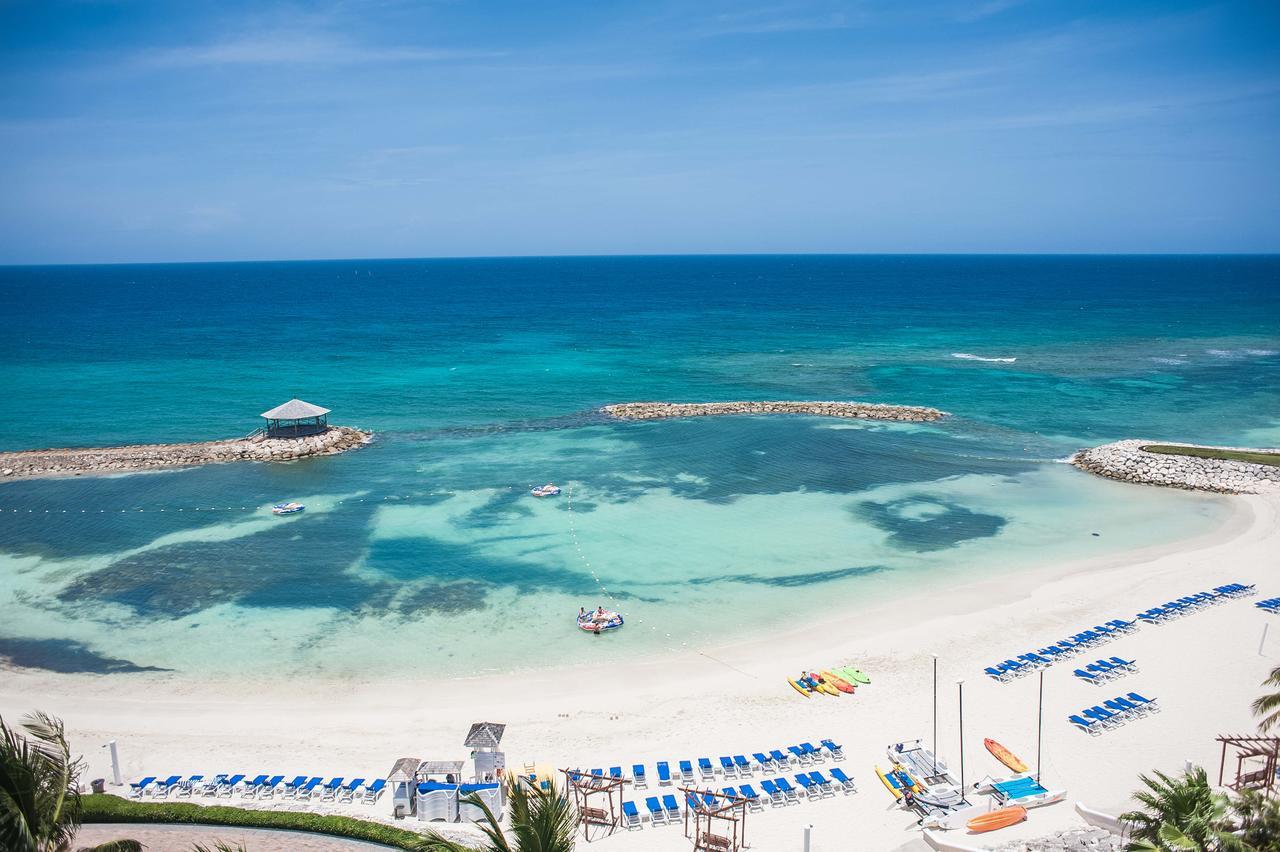Palmyra Luxury Beach Condos Montego Bay Exterior photo