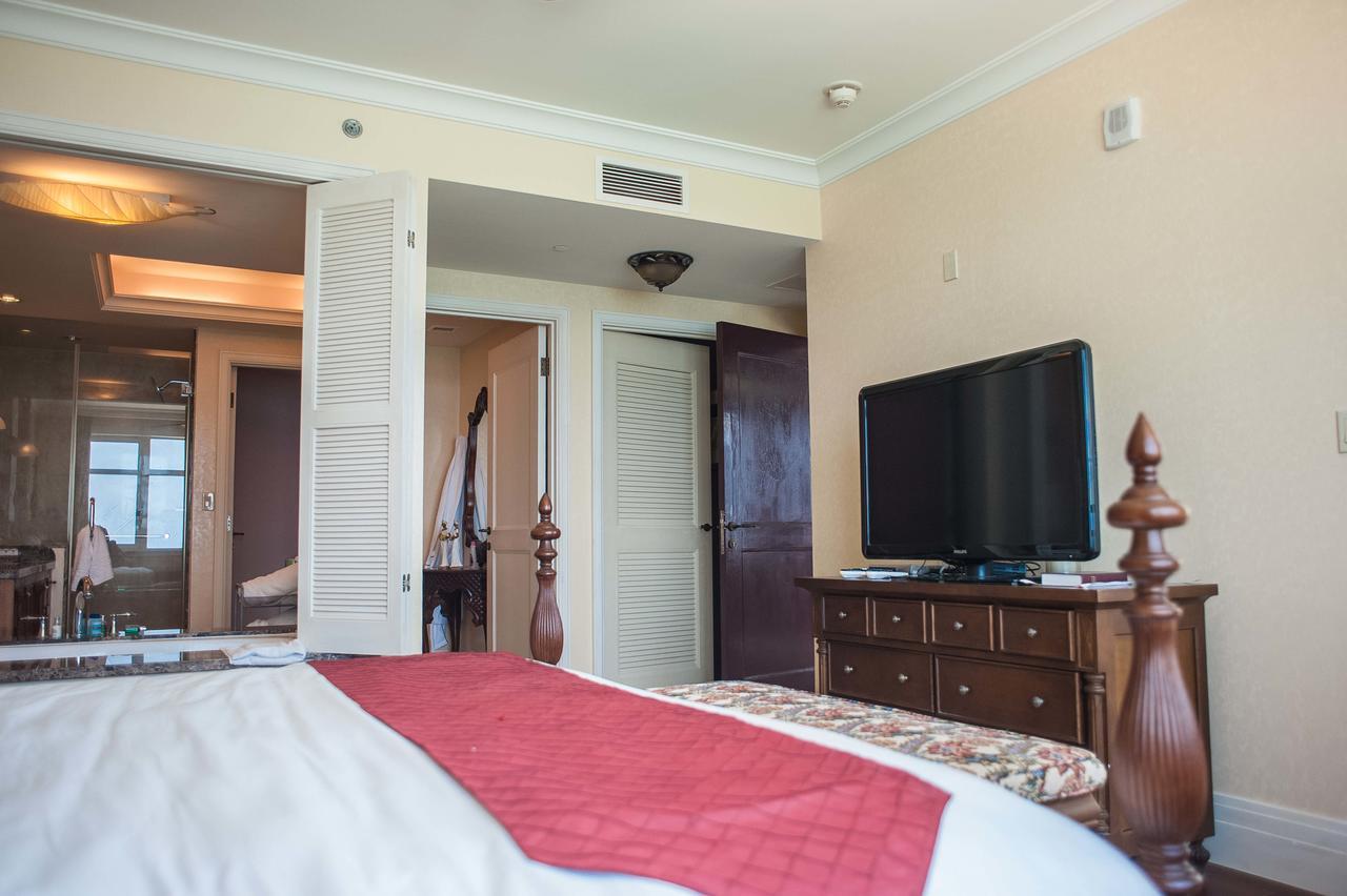 Palmyra Luxury Beach Condos Montego Bay Exterior photo